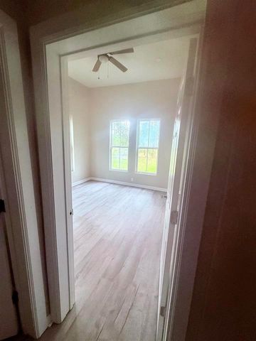 2105 Laurel Avenue A, Beaumont, TX 77701