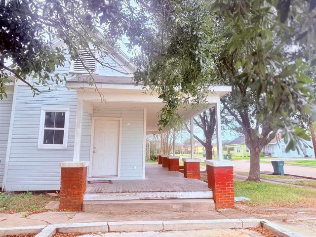 2105 Laurel Avenue A, Beaumont, TX 77701