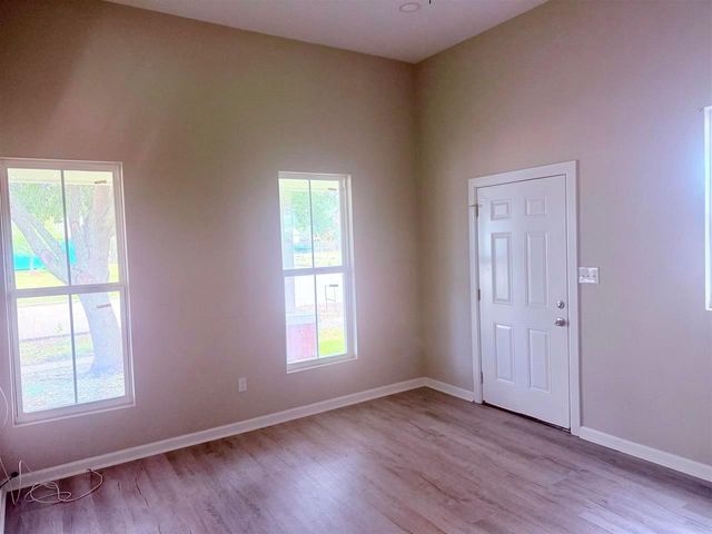 2105 Laurel Avenue A, Beaumont, TX 77701