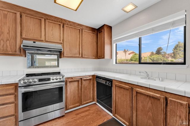 2924 Balsam Ct, Fairfield, CA 94533