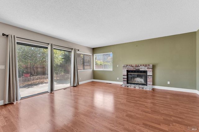 2924 Balsam Ct, Fairfield, CA 94533