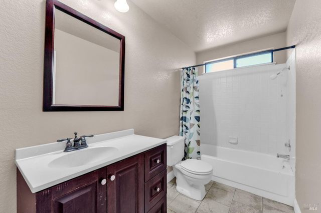 2924 Balsam Ct, Fairfield, CA 94533