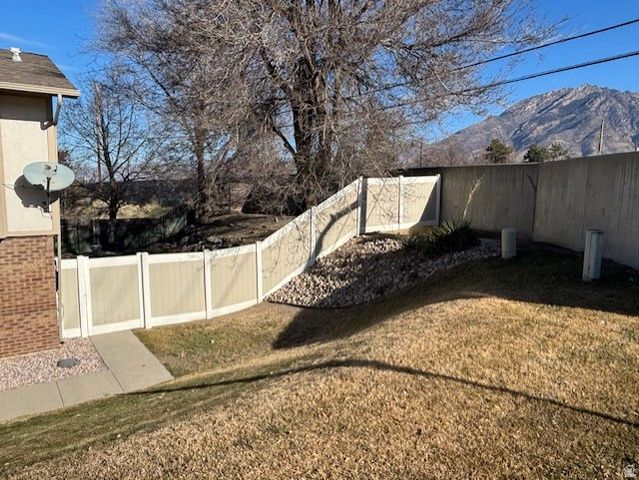 1997 E PARKRIDGE DR, Cottonwood Heights, UT 84121