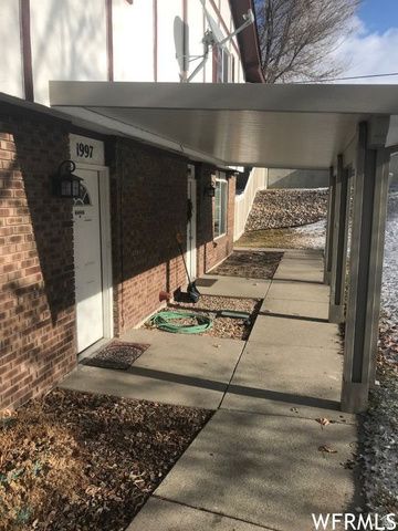 1997 E PARKRIDGE DR, Cottonwood Heights, UT 84121