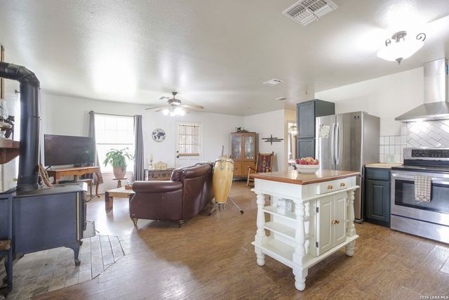 4521 Laurie Michelle Road, San Antonio, TX 78261