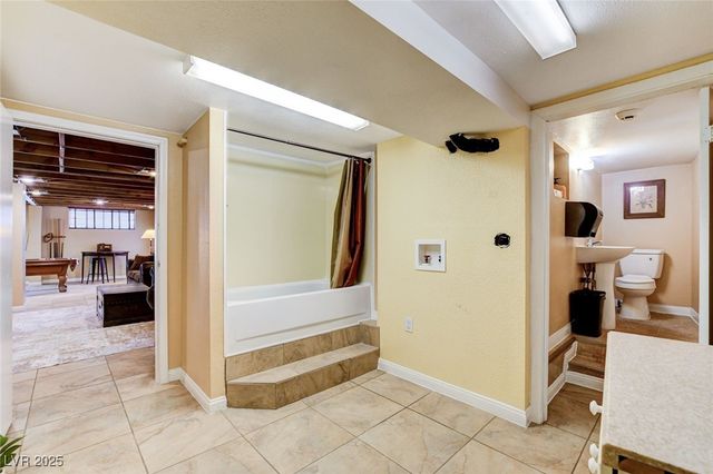 5260 North Jones Boulevard, Las Vegas, NV 89130