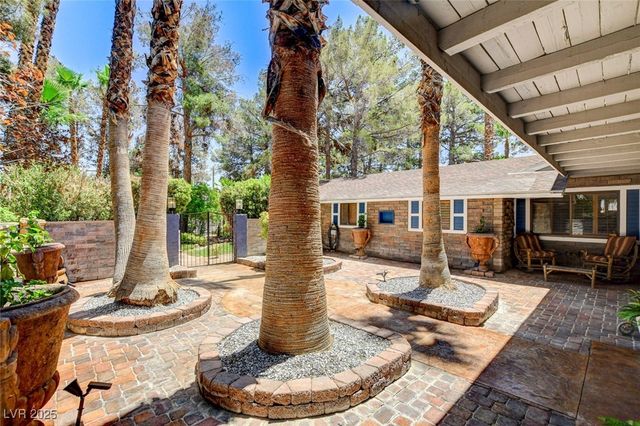 5260 North Jones Boulevard, Las Vegas, NV 89130