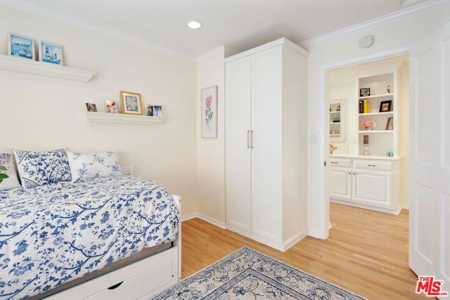 12052 Laurel Terrace Drive, Studio City (los Angeles), CA 91604