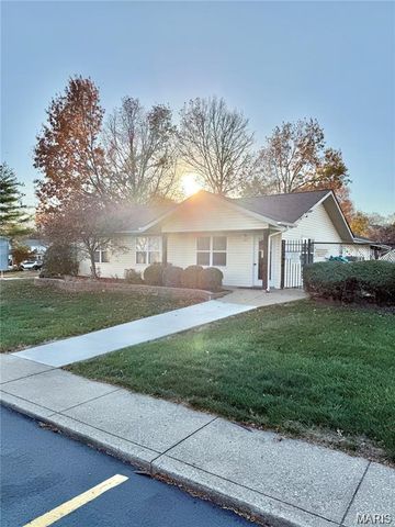 1625 Summergate Parkway G, St Peters, MO 63303