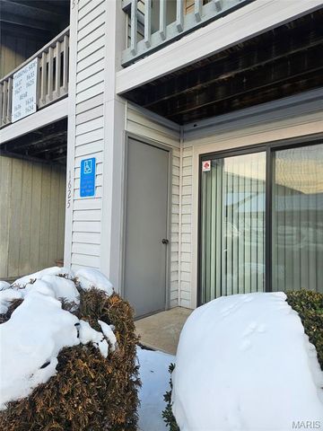 1625 Summergate Parkway G, St Peters, MO 63303