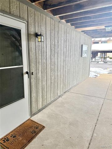 1625 Summergate Parkway G, St Peters, MO 63303