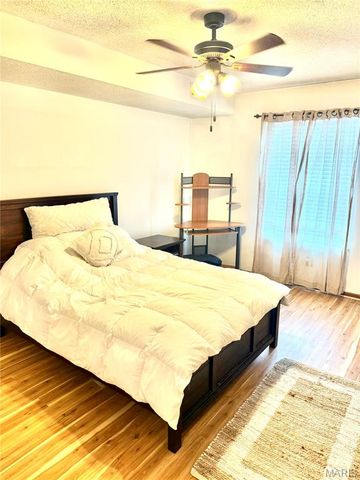 1625 Summergate Parkway G, St Peters, MO 63303