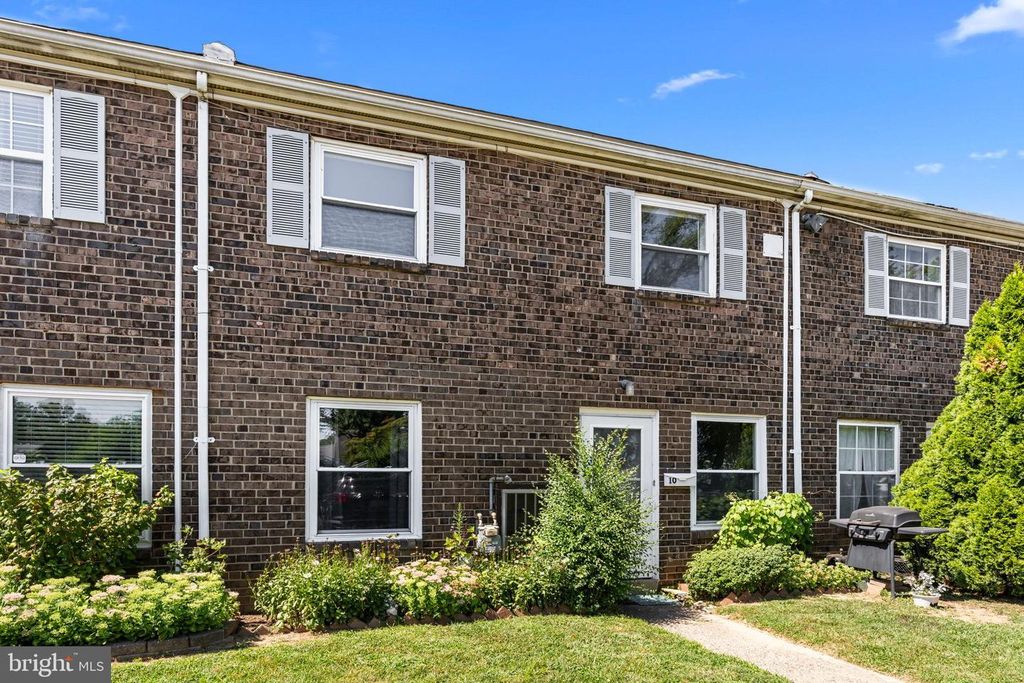 12135 ACADEMY RD #10, Philadelphia, PA 19154