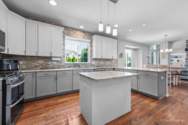 9232 Bristol Lane, Huntley, IL 60142