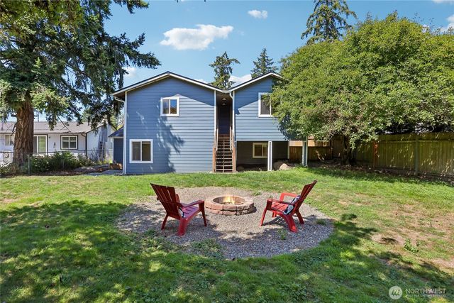 22719 1st Place W, Bothell, WA 98021