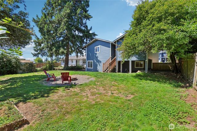 22719 1st Place W, Bothell, WA 98021