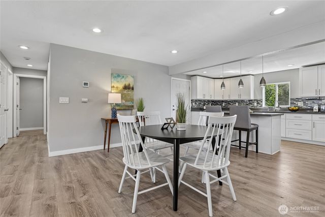 22719 1st Place W, Bothell, WA 98021