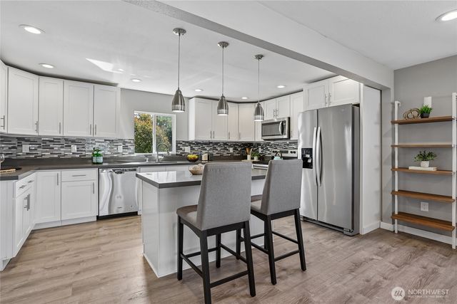22719 1st Place W, Bothell, WA 98021