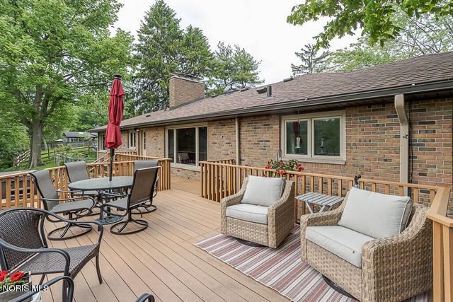 1420 Old Trail Road, Maumee, OH 43537