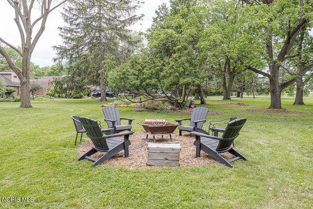 1420 Old Trail Road, Maumee, OH 43537