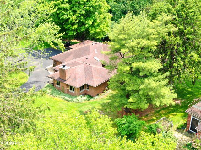 1420 Old Trail Road, Maumee, OH 43537