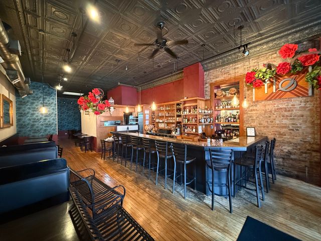 1434 W Chicago Avenue, Chicago, IL 60642