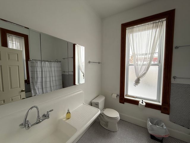 1434 W Chicago Avenue, Chicago, IL 60642