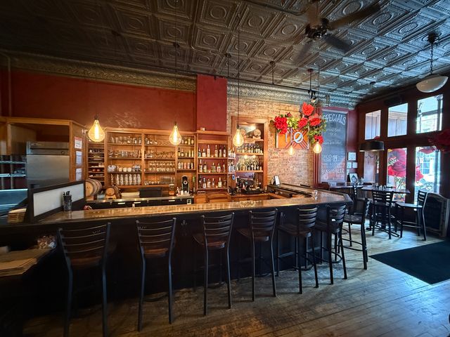 1434 W Chicago Avenue, Chicago, IL 60642
