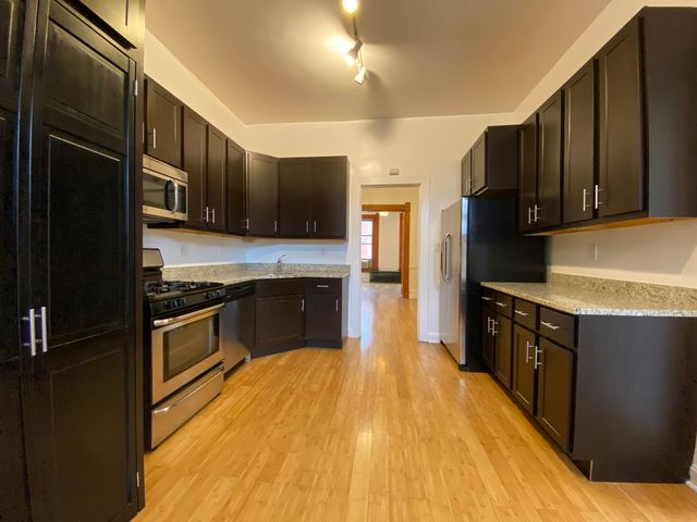 1434 W Chicago Avenue, Chicago, IL 60642