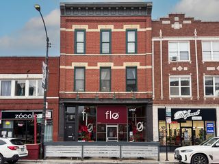 1434 W Chicago Avenue, Chicago, IL 60642