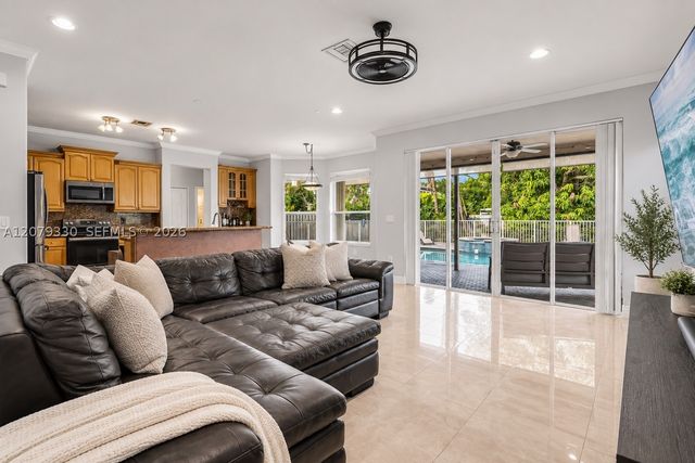 2566 SW 158th Ave, Miramar, FL 33027