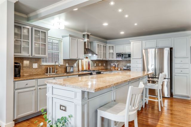 6463 Highgate Lane, Dallas, TX 75214