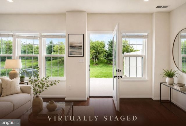 40 SUNDANCE DR, Hamilton, NJ 08619