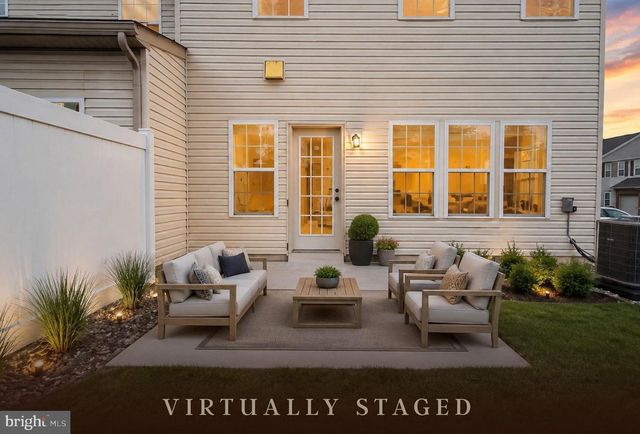 40 SUNDANCE DR, Hamilton, NJ 08619