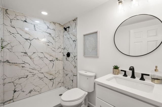 122 York St, Stoughton, MA 02072