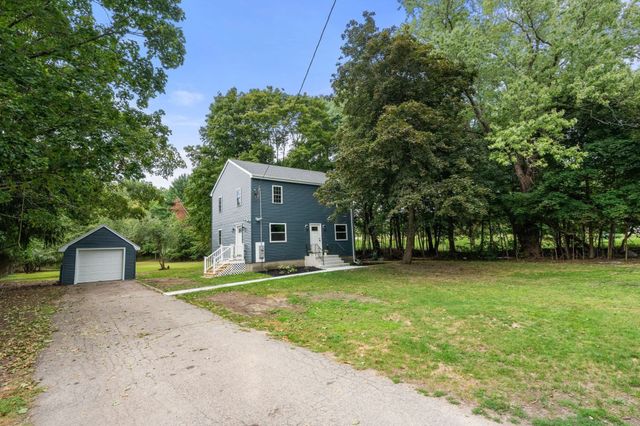 122 York St, Stoughton, MA 02072