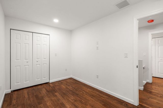 122 York St, Stoughton, MA 02072