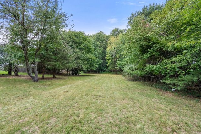 122 York St, Stoughton, MA 02072