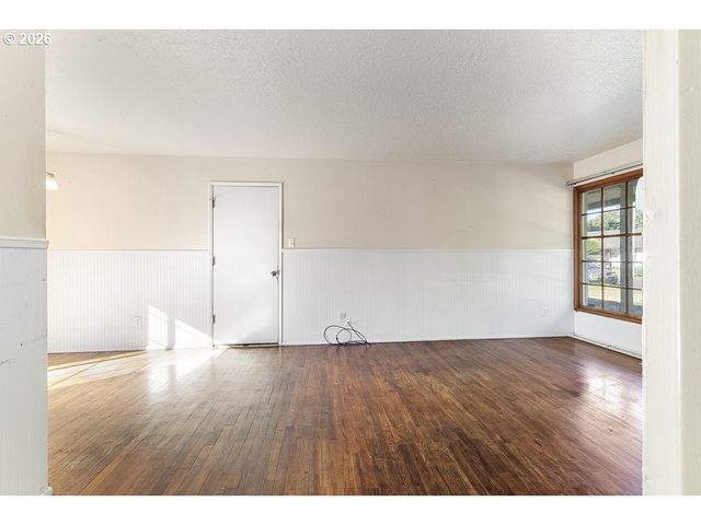 3301 Se 175TH Pl, Portland, OR 97236