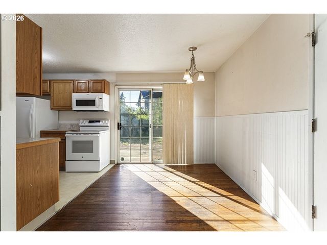 3301 Se 175TH Pl, Portland, OR 97236