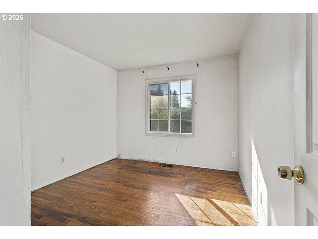 3301 Se 175TH Pl, Portland, OR 97236