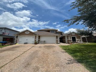 7229 Windy Ridge Dr, Corpus Christi, TX 78413