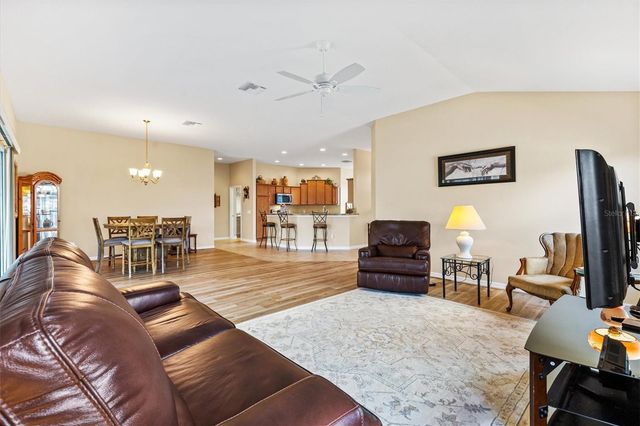 3094 CICHIELO COURT, Oxford, FL 34484