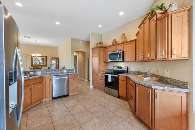 3094 CICHIELO COURT, Oxford, FL 34484