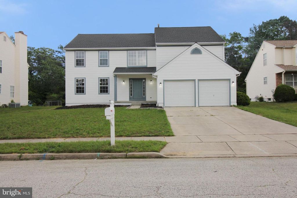 7 EDGEWATER CT, Sicklerville, NJ 08081