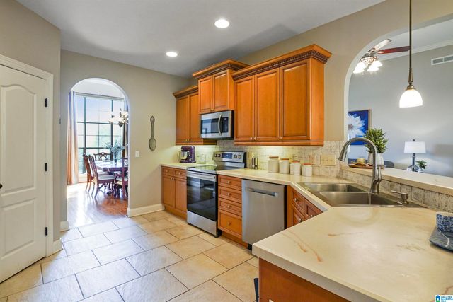 236 THOROUGHBRED LANE, Alabaster, AL 35007