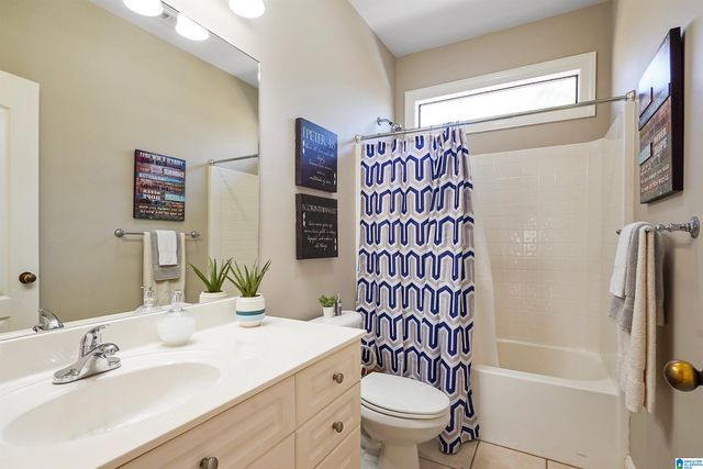 236 THOROUGHBRED LANE, Alabaster, AL 35007