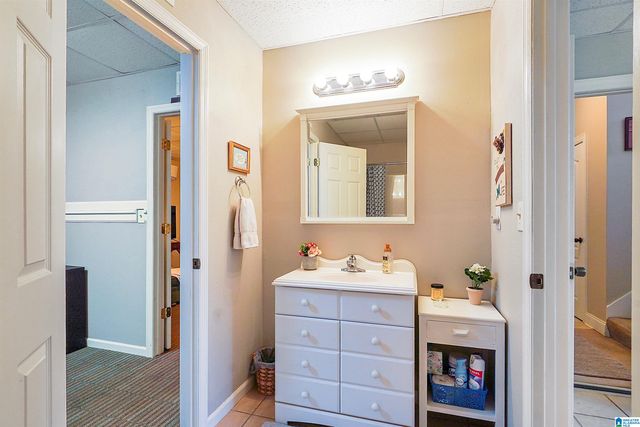 236 THOROUGHBRED LANE, Alabaster, AL 35007