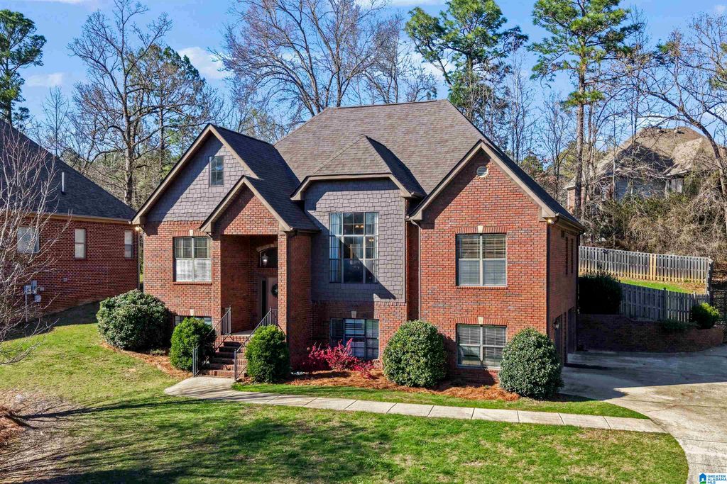 236 THOROUGHBRED LANE, Alabaster, AL 35007