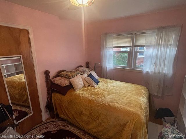 1414 Fairway Court, Dearborn, MI 48124